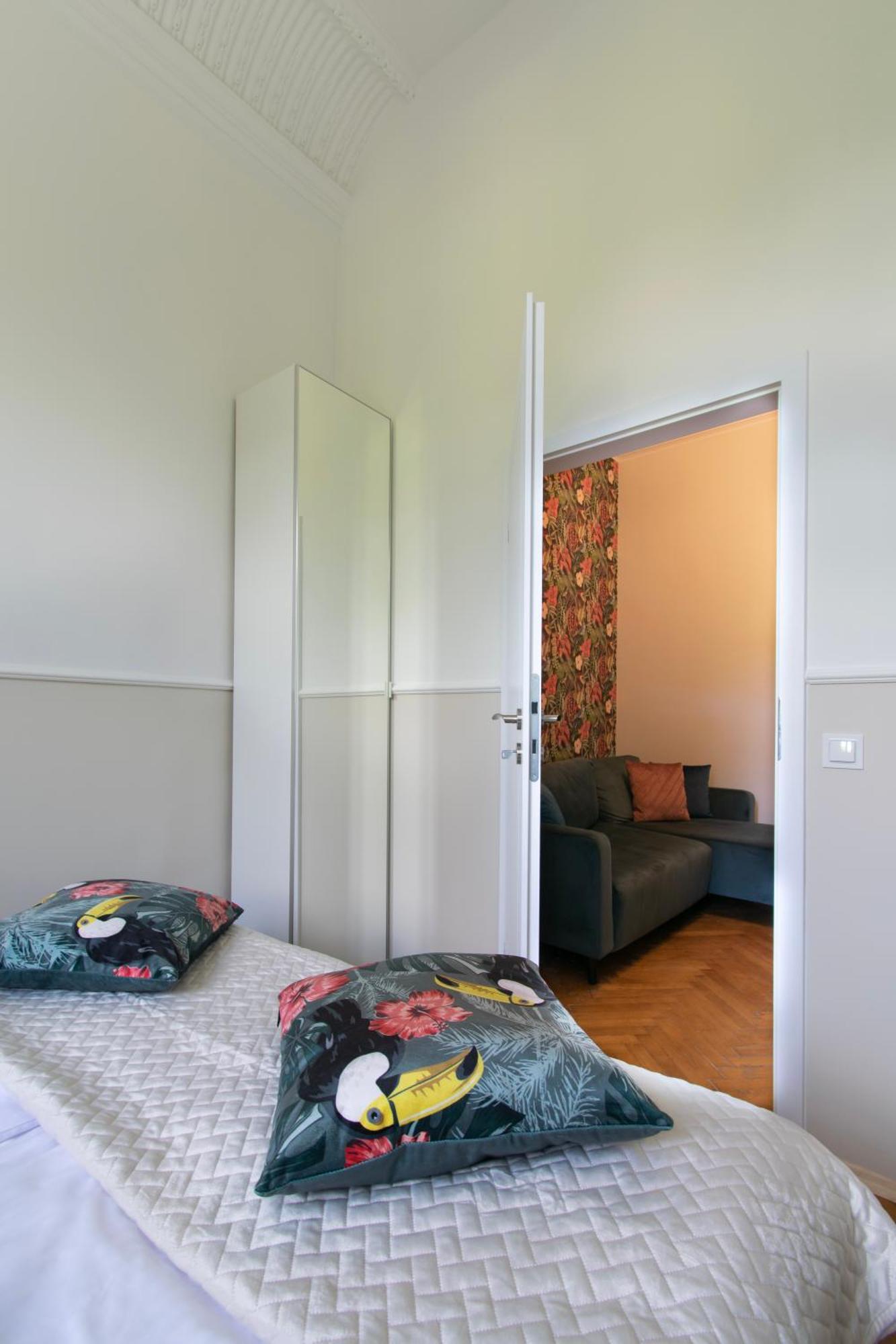 Vintage Apartment Gertrudy Street كراكوفيا المظهر الخارجي الصورة