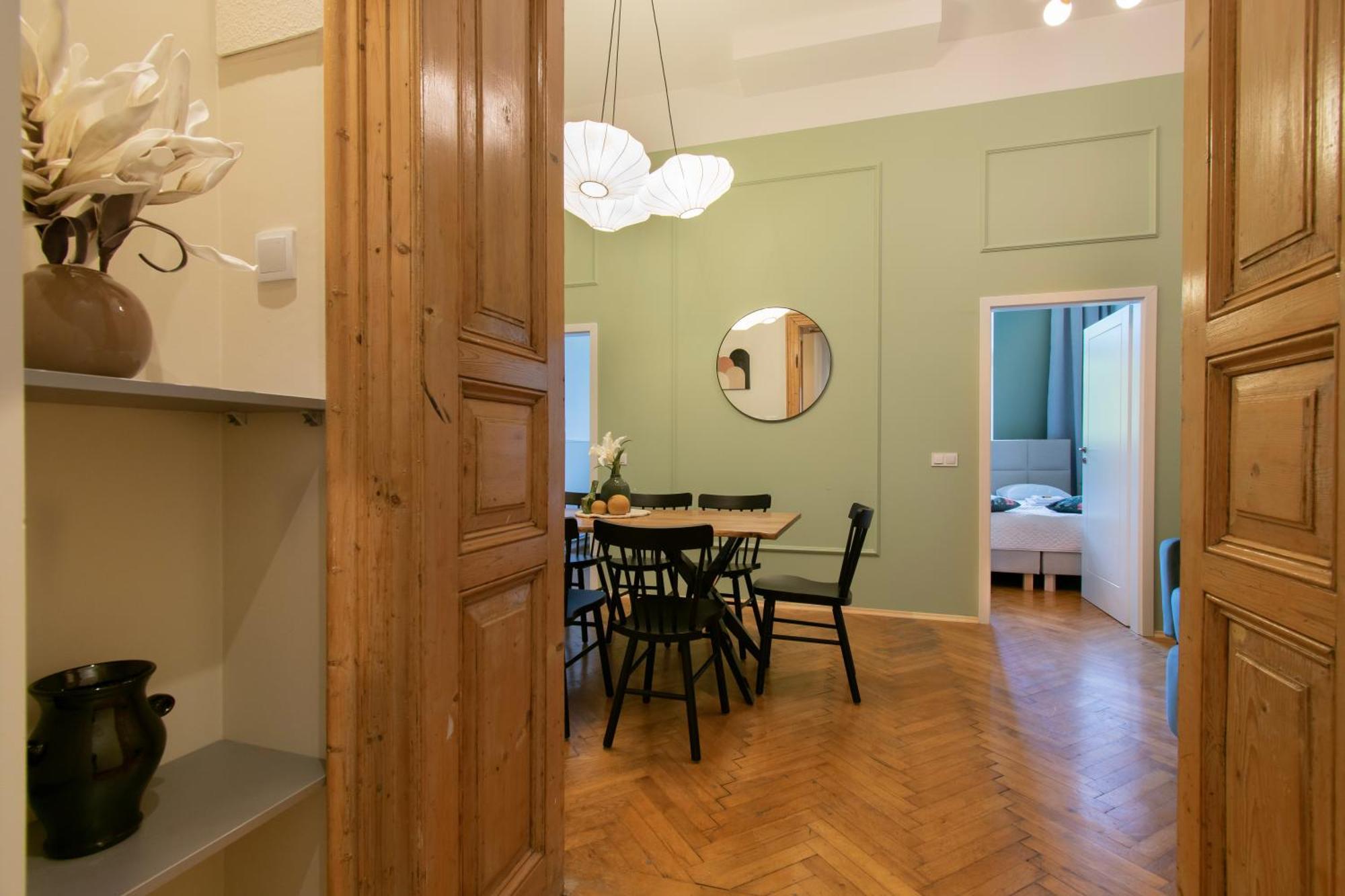 Vintage Apartment Gertrudy Street كراكوفيا المظهر الخارجي الصورة