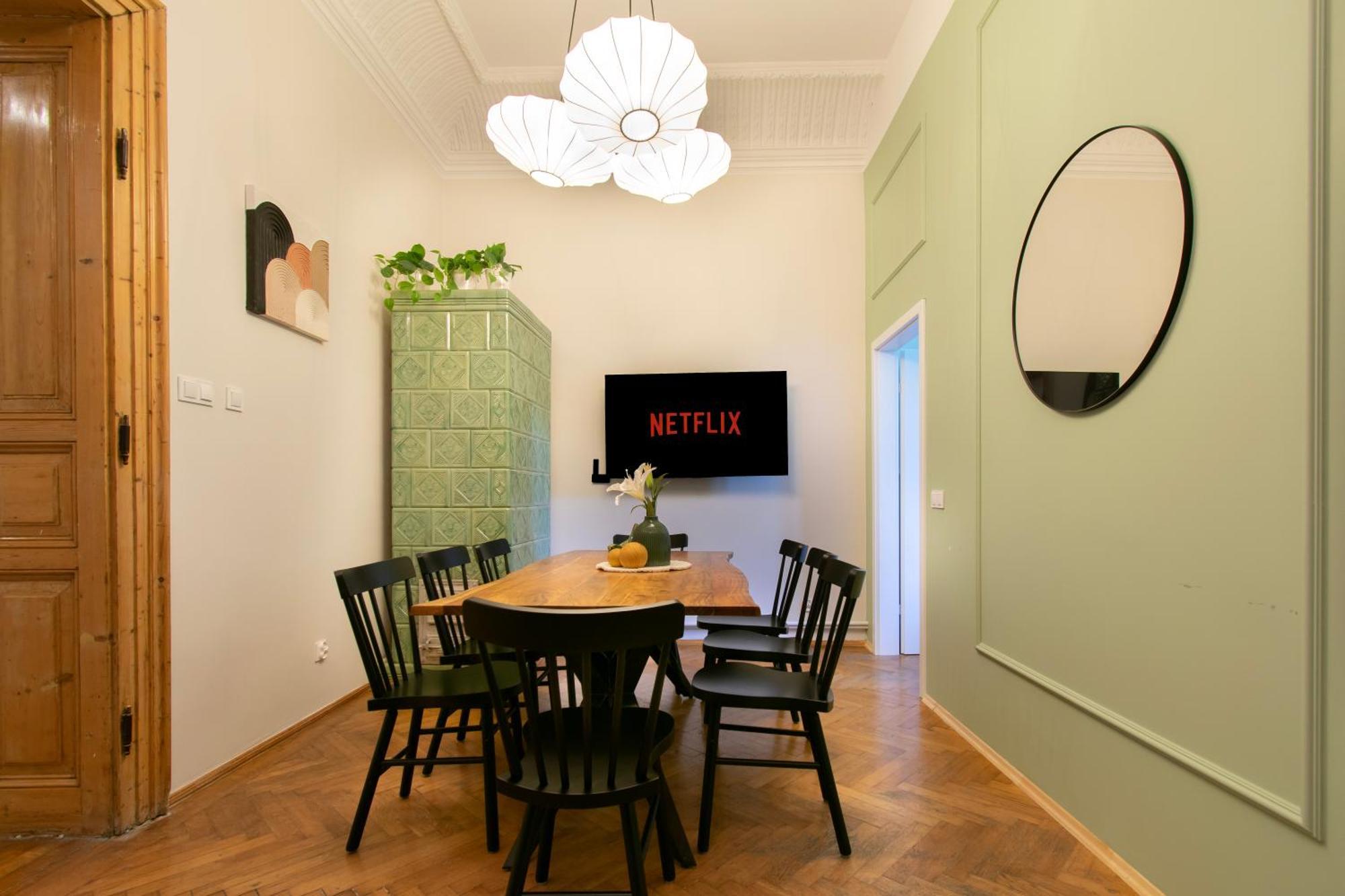 Vintage Apartment Gertrudy Street كراكوفيا المظهر الخارجي الصورة